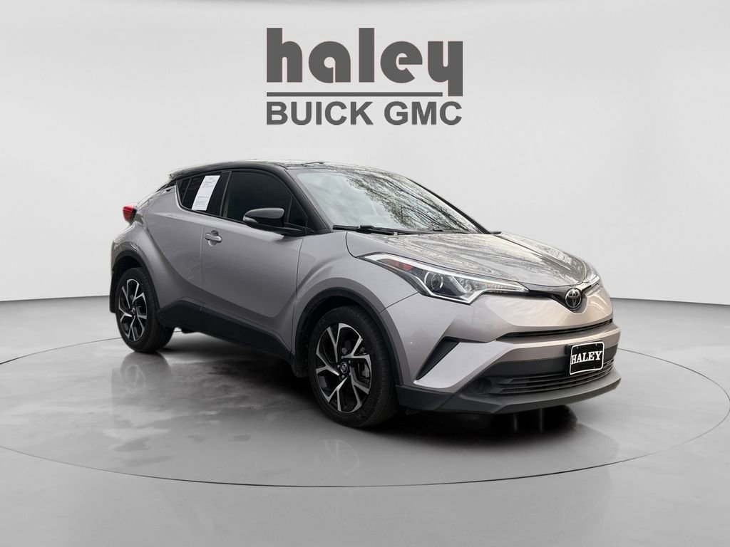 Used 2019 Toyota C-HR XLE image 7