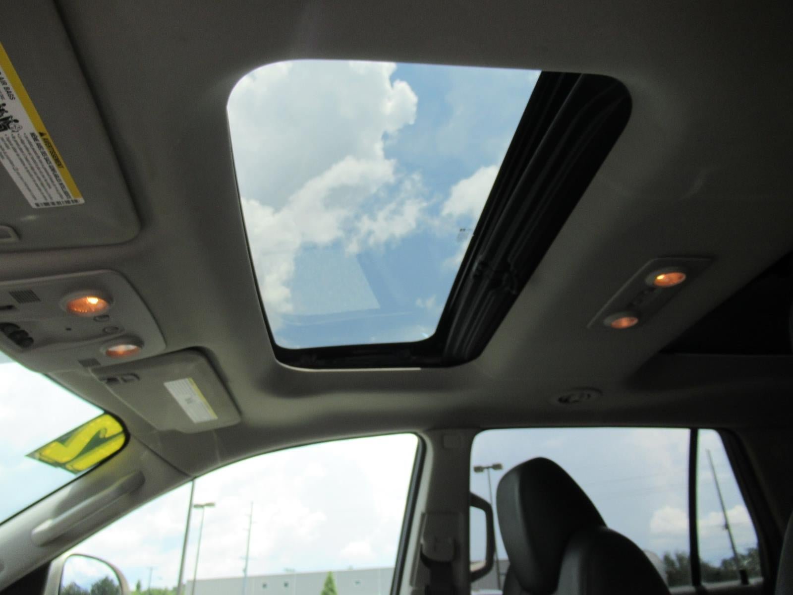 Used 2012 Buick Enclave Premium FWD image 19