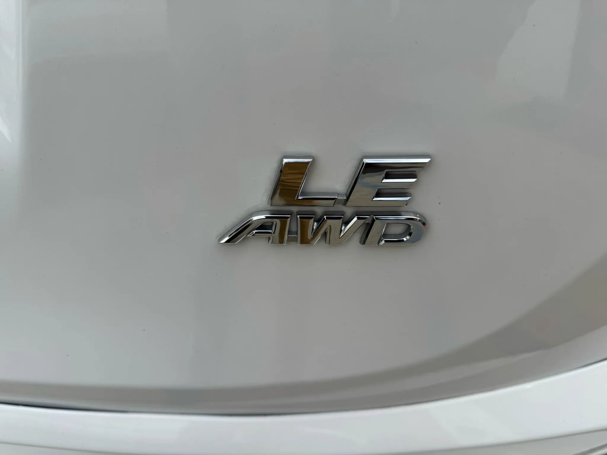 Used 2017 Toyota RAV4 LE w/ Carpet Mat Package image 19