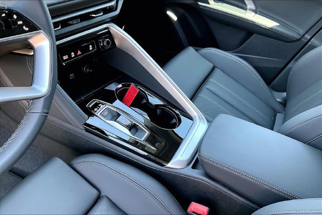 New 2026 Audi Q5 Premium Plus AWD/4WD image 14