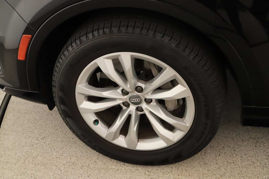Used 2019 Audi Q7 3.0T Premium Plus w/ Premium Plus Package AWD/4WD image 32