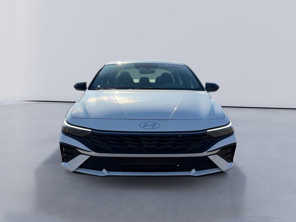 Used 2025 Hyundai Elantra Sport image 8