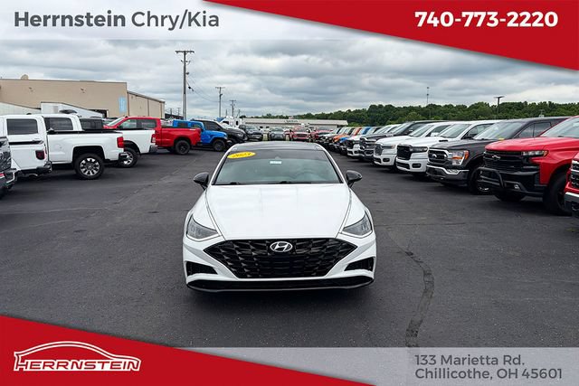 Used 2023 Hyundai Sonata SEL Plus FWD image 2