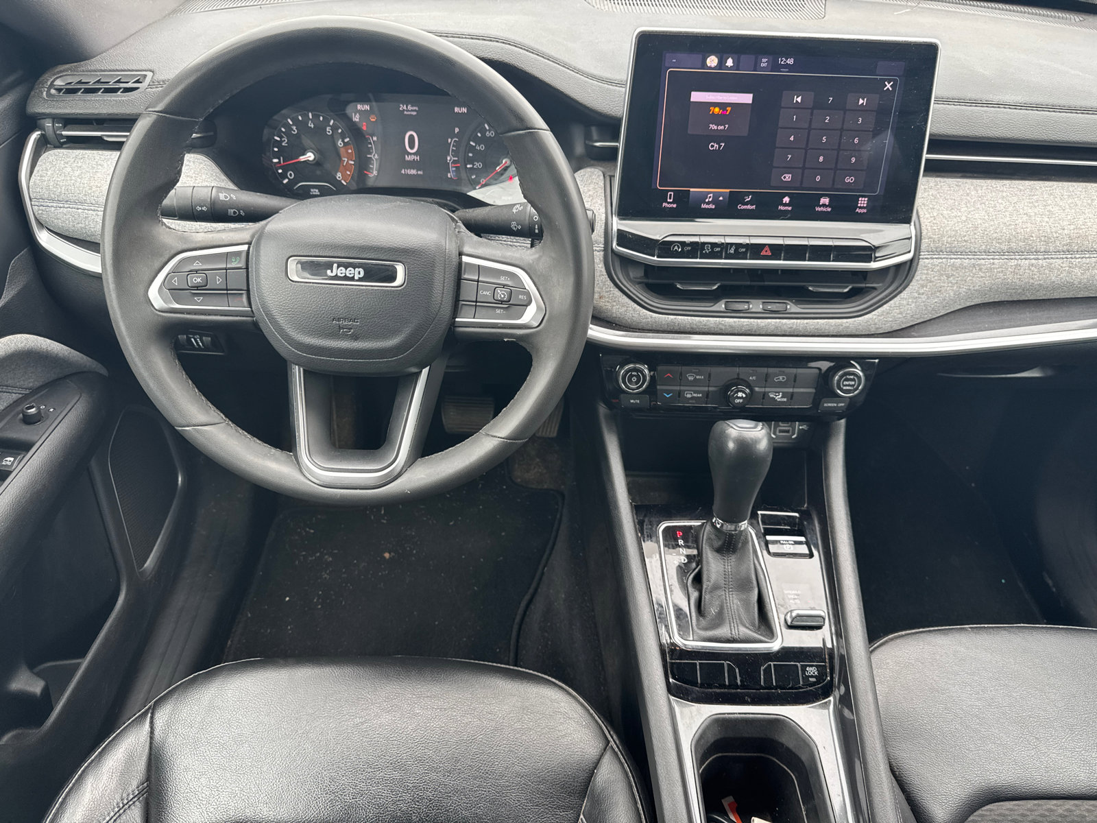 Used 2023 Jeep Compass Latitude image 21