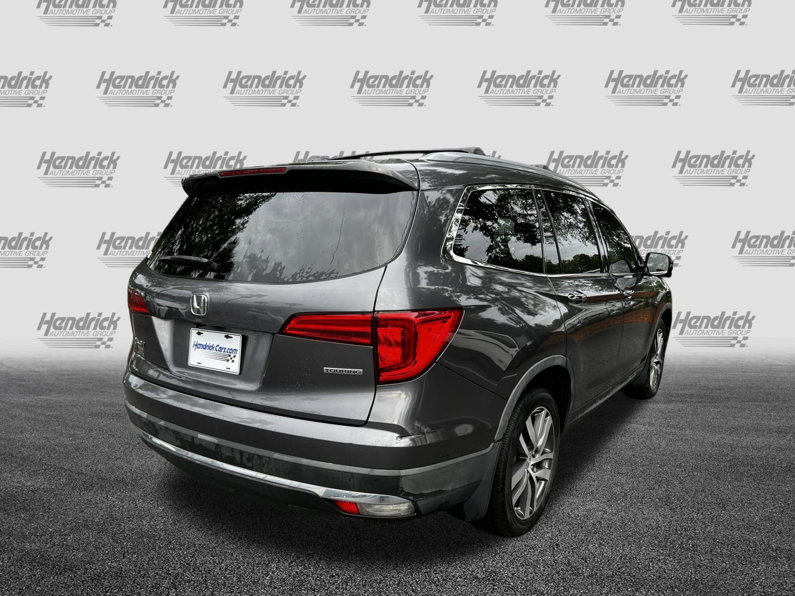 Used 2017 Honda Pilot Touring image 9