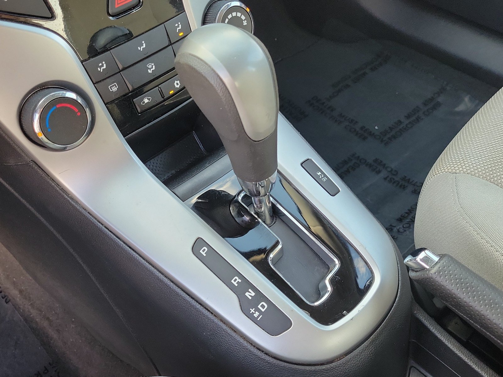 Used 2015 Chevrolet Cruze LT w/ Enhanced Safety Package FWD image 24