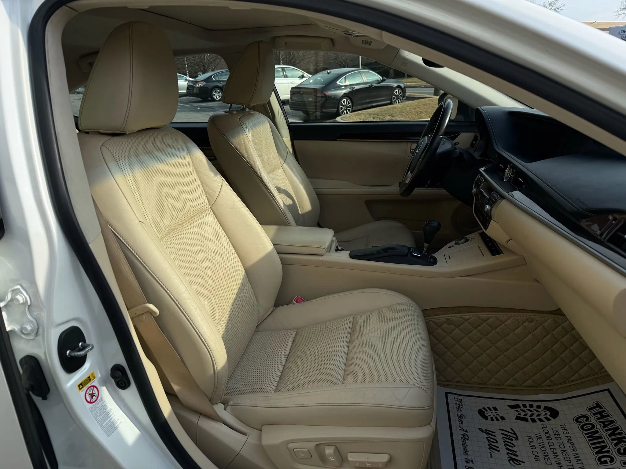 Used 2013 Lexus ES 350 w/ Luxury Pkg image 17
