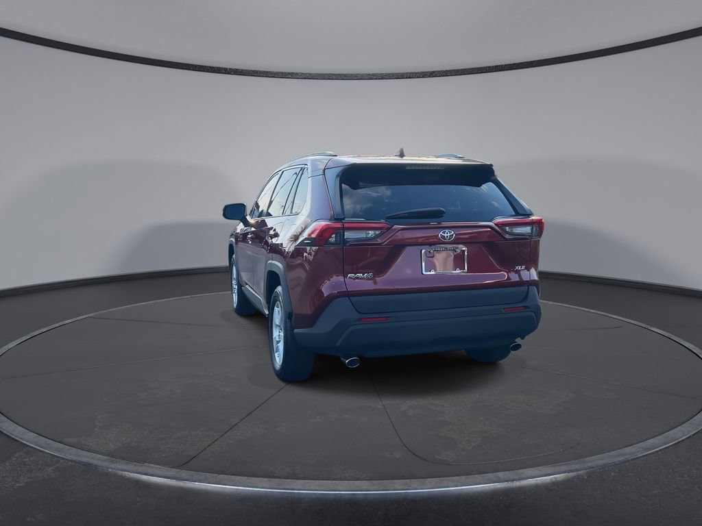 Used 2019 Toyota RAV4 XLE FWD image 7