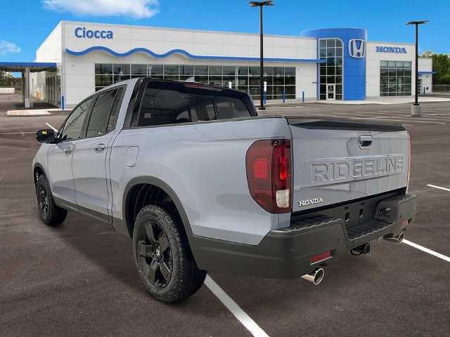 New 2026 Honda Ridgeline Black Edition image 3