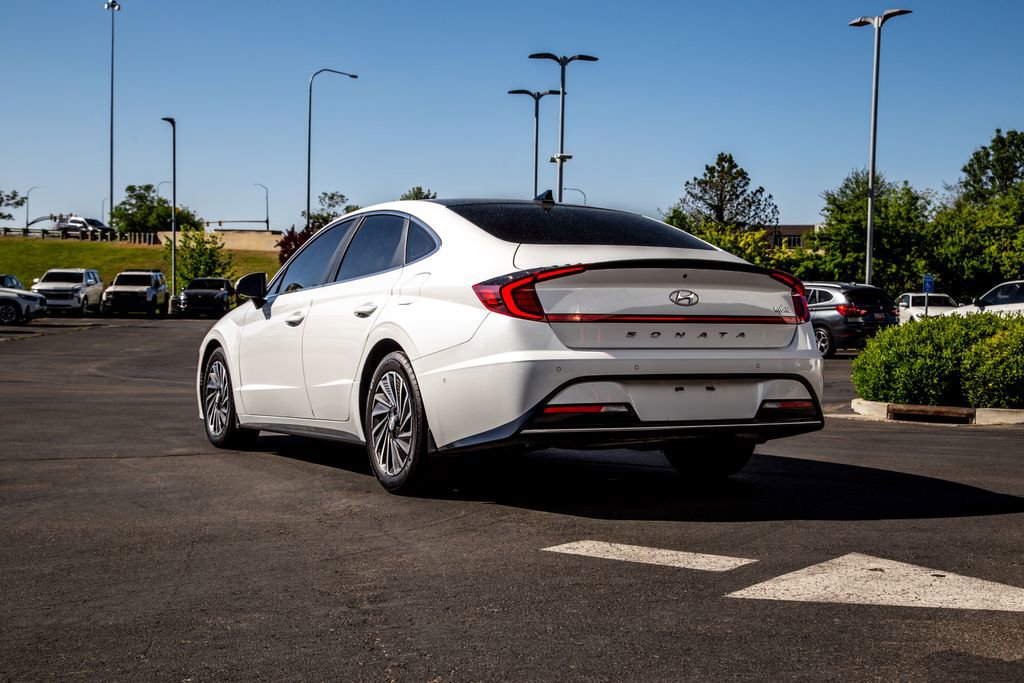 Used 2022 Hyundai Sonata Limited FWD image 3