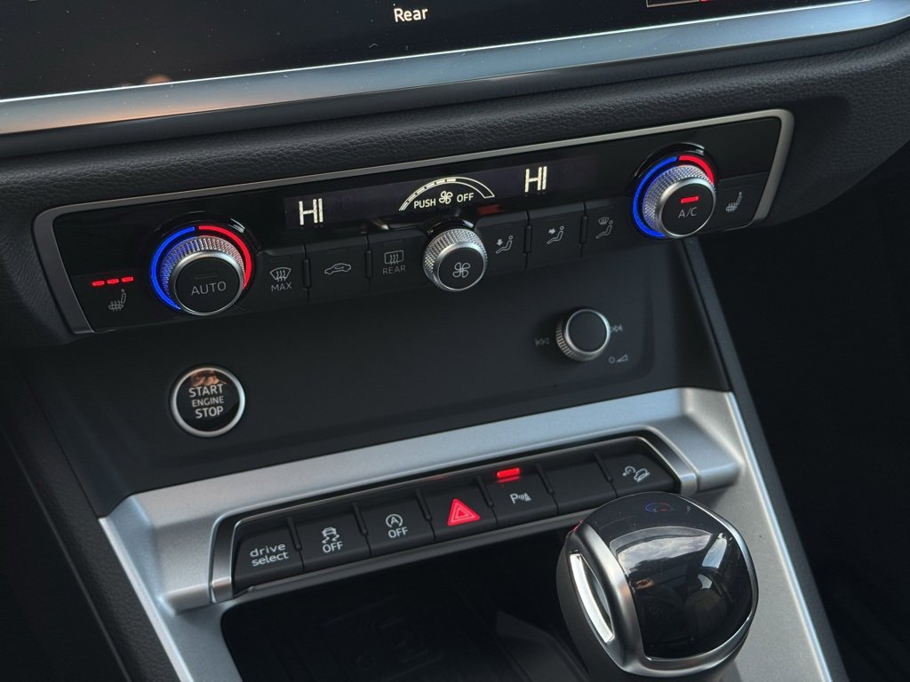 New 2025 Audi Q3 2.0T Premium image 34