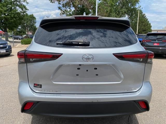 Used 2024 Toyota Highlander XLE image 4