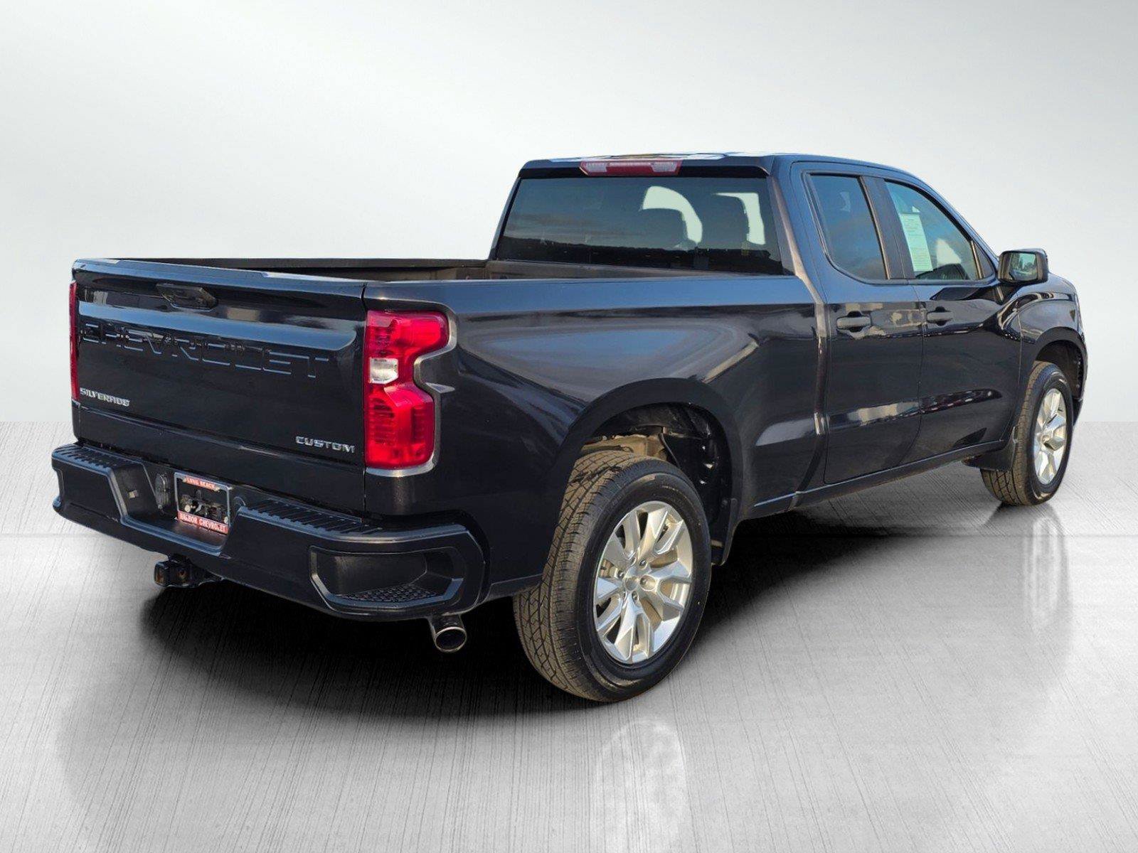 Used 2023 Chevrolet Silverado 1500 Custom RWD image 6