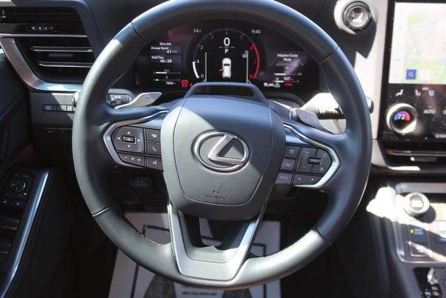 Used 2025 Lexus GX 550 w/ Accessory Package (Z1) AWD/4WD image 11