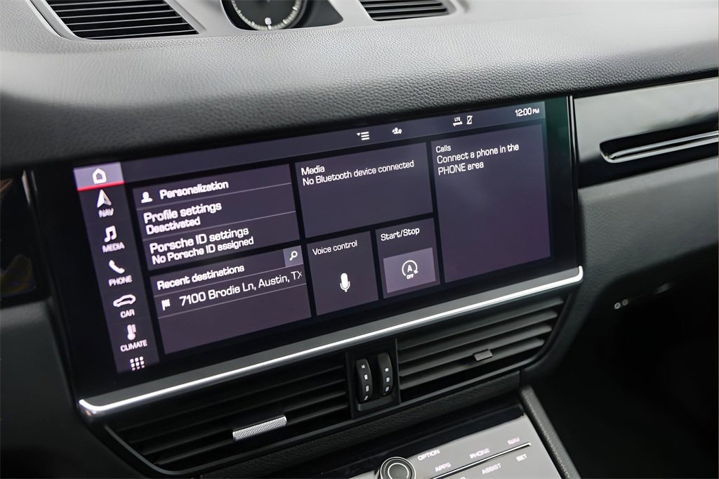 Used 2020 Porsche Cayenne S image 12