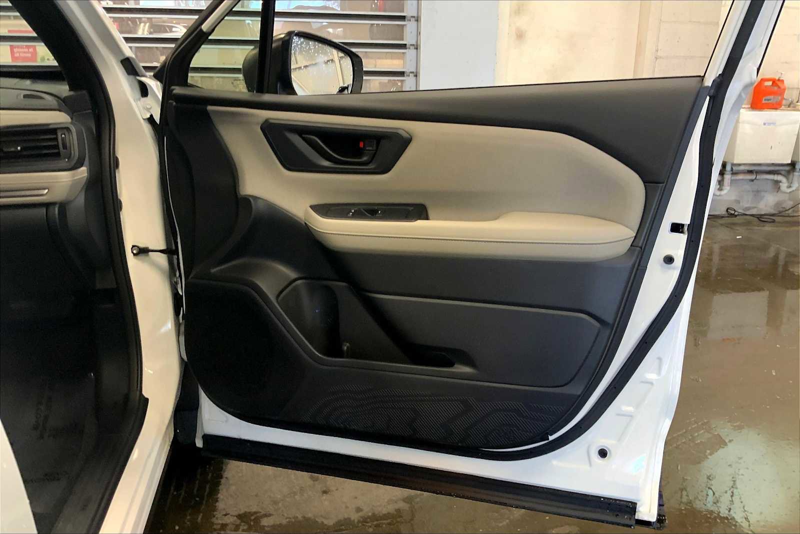 Certified 2025 Subaru Forester image 21