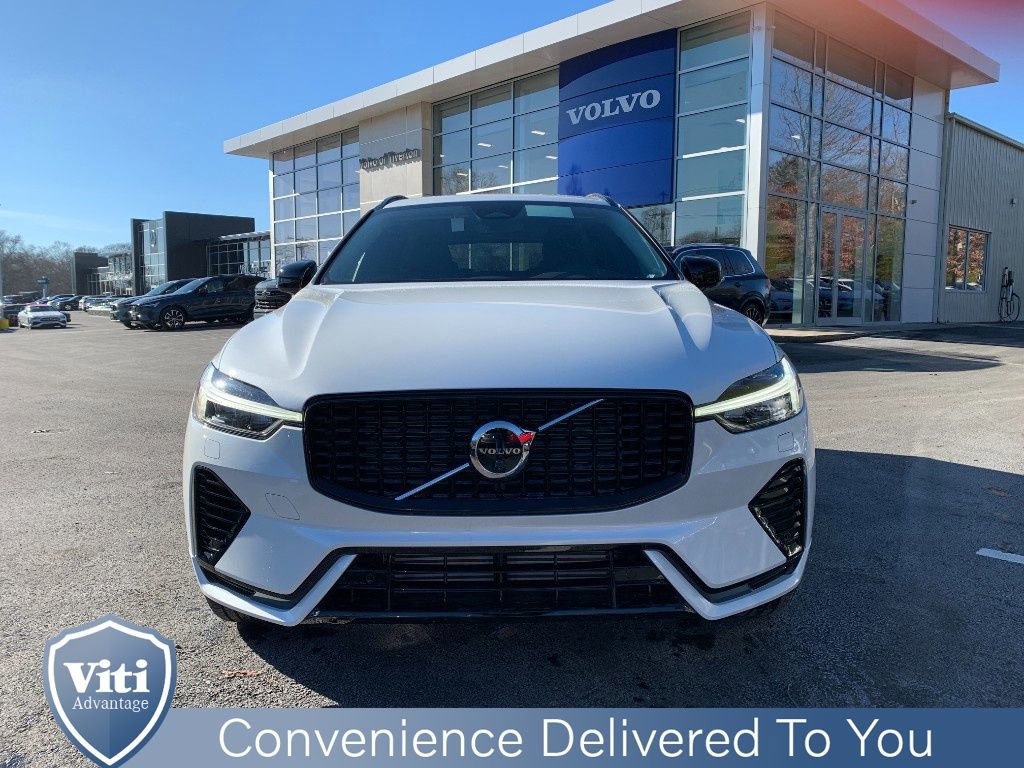 Used 2025 Volvo XC60 T8 Plus w/ Protection Package Premier image 3