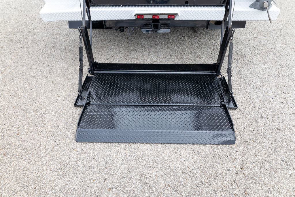 Used 2017 Chevrolet Silverado 3500 W/T image 24