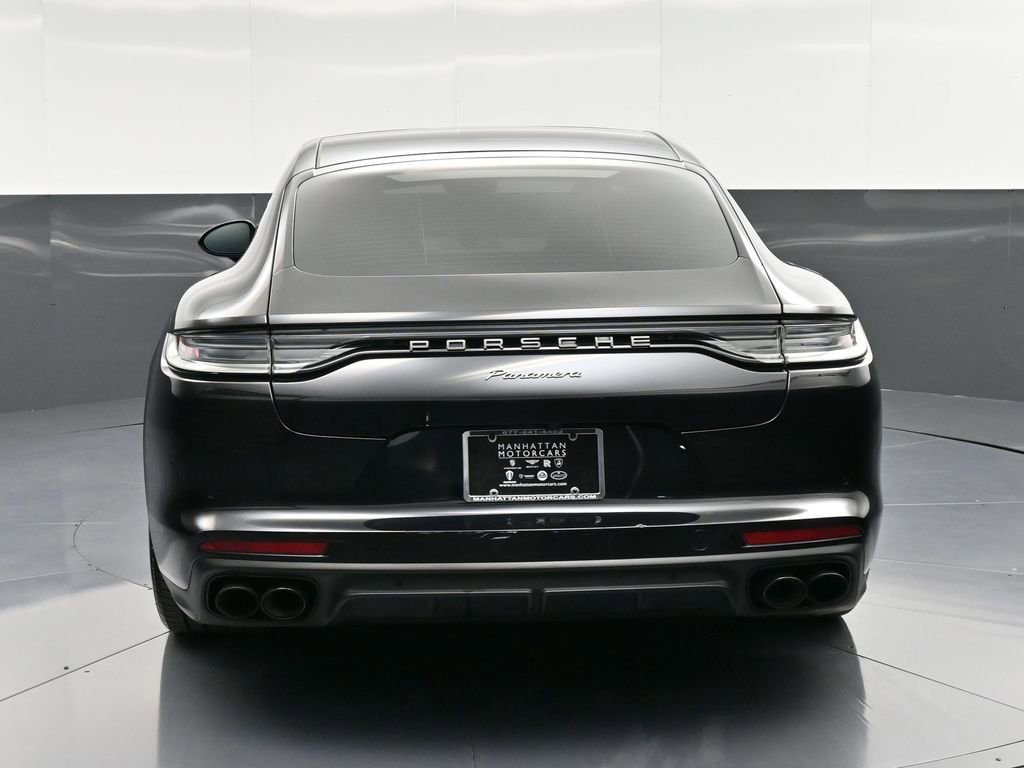 Certified 2022 Porsche Panamera Platinum Edition image 7