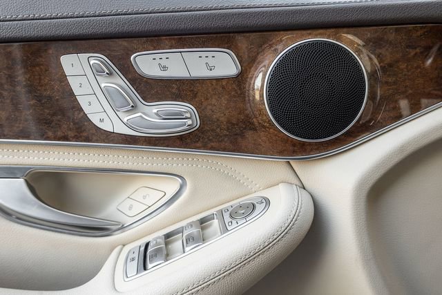 Used 2016 Mercedes-Benz GLC 300 image 12