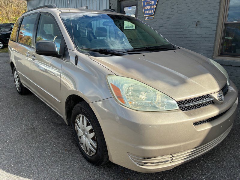 Used 2005 Toyota Sienna CE image 3