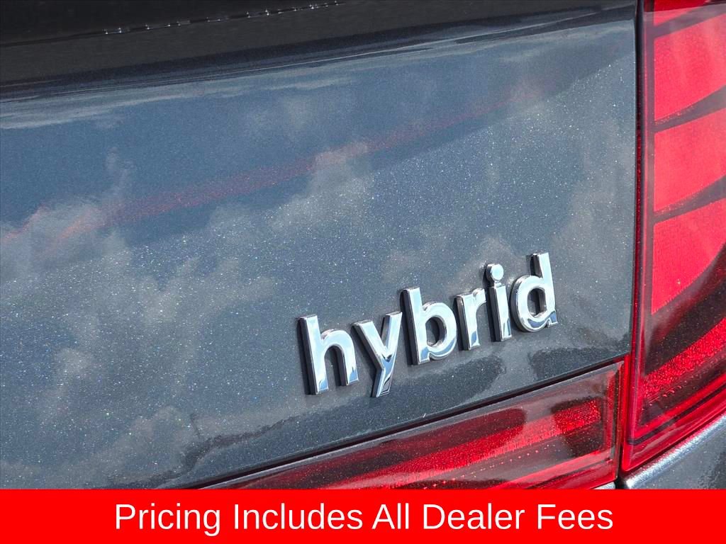 Used 2023 Hyundai Sonata Limited w/ Cargo Package FWD image 15