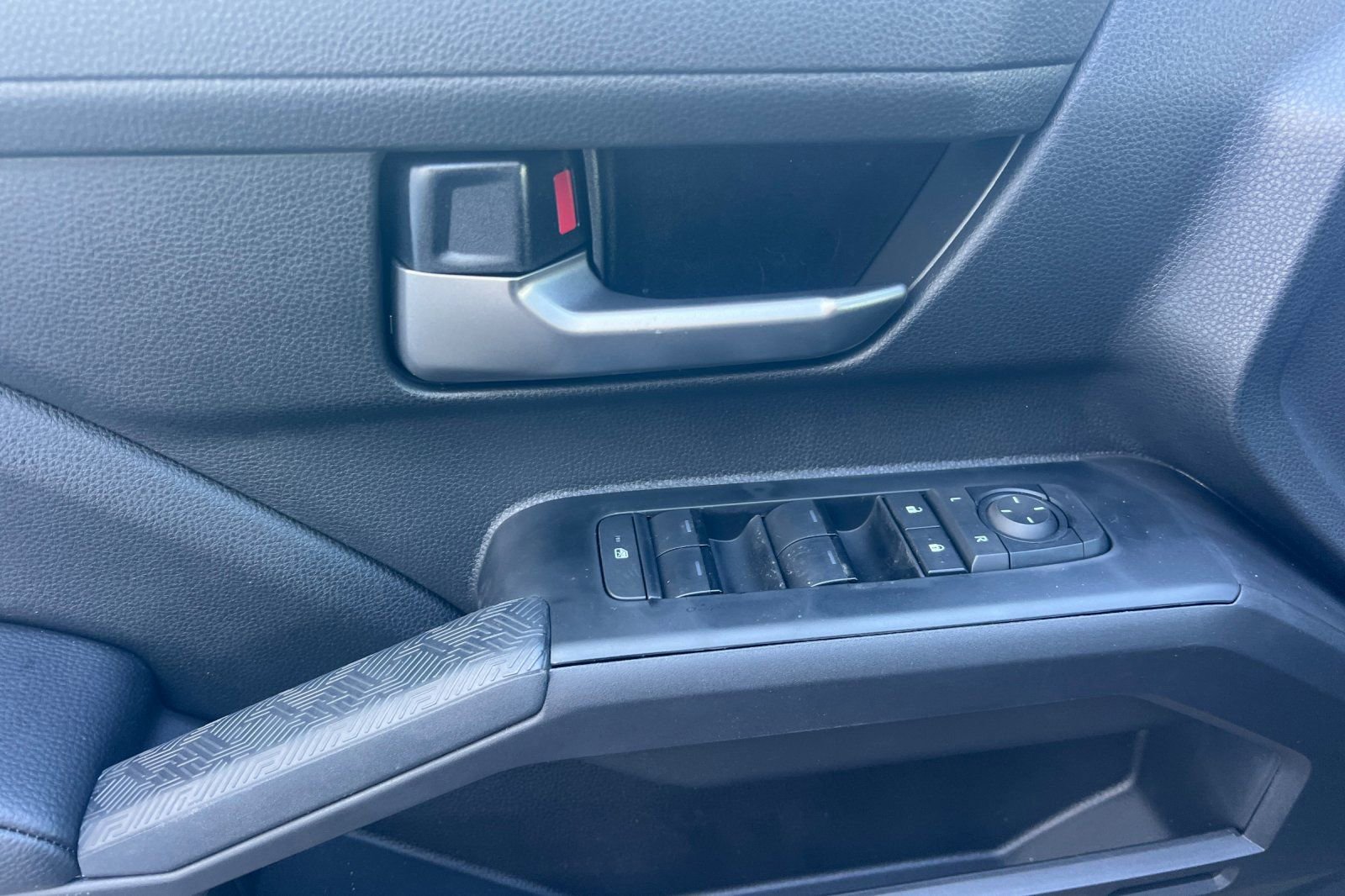 New 2026 Toyota Tacoma TRD Off-Road image 8