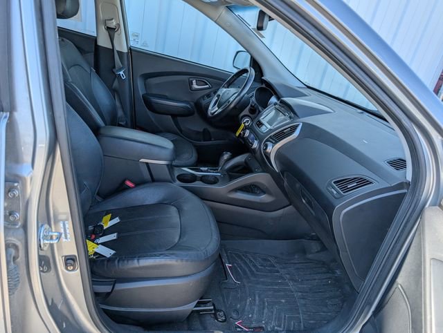 Used 2012 Hyundai Tucson Limited w/ Premium Pkg image 22