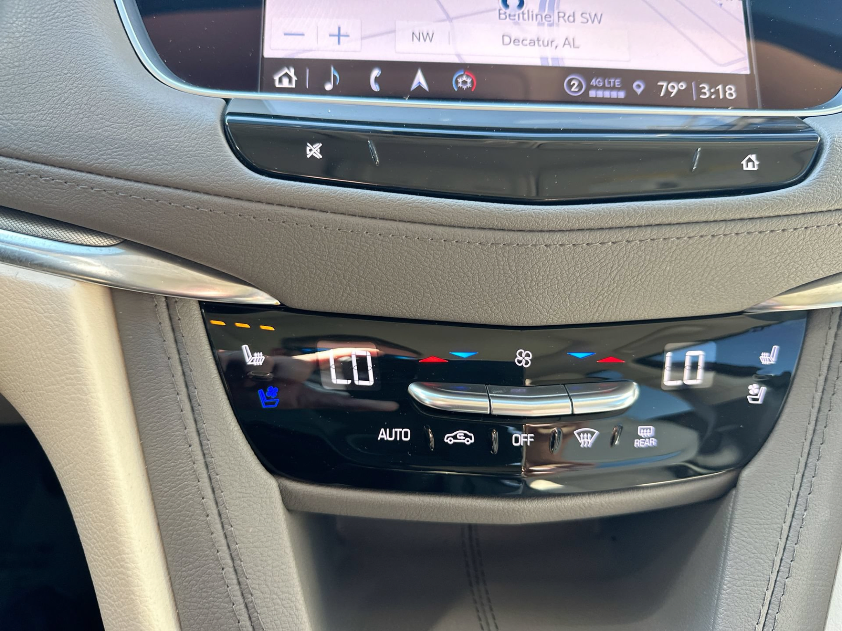Used 2023 Cadillac XT5 Premium Luxury FWD image 17