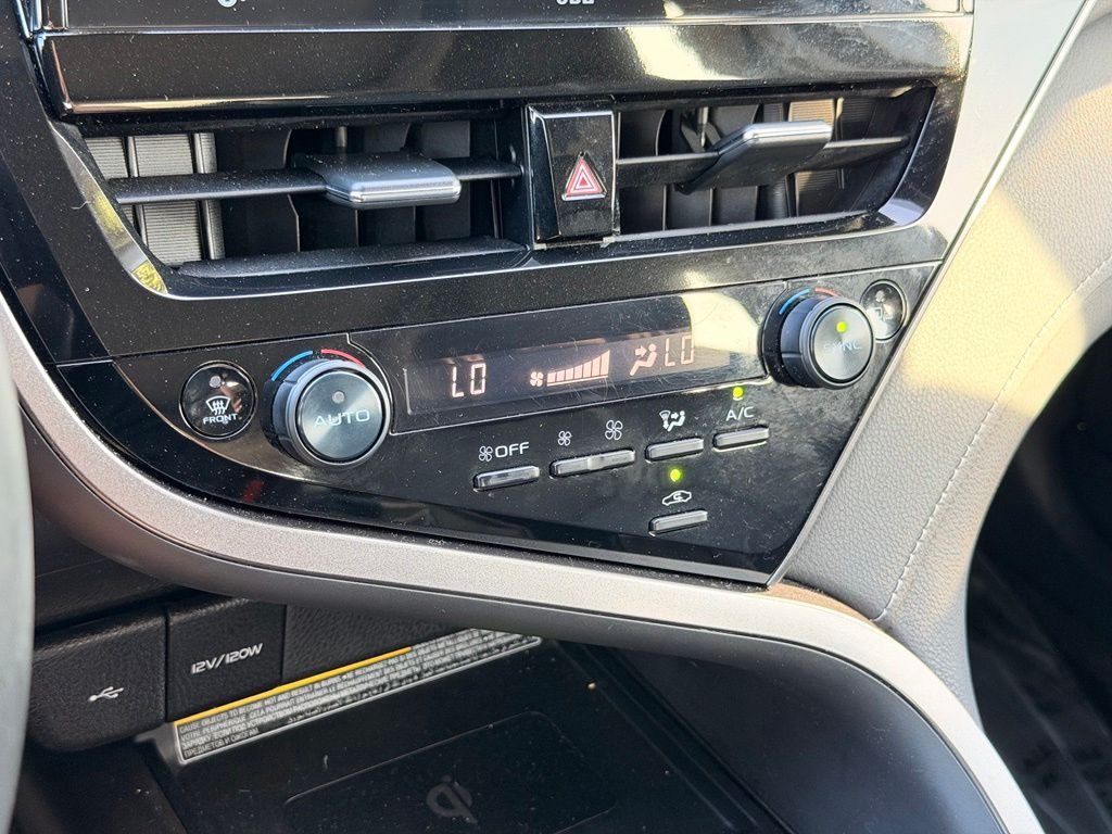 Used 2021 Toyota Camry XSE w/ Navigation Package FWD image 32