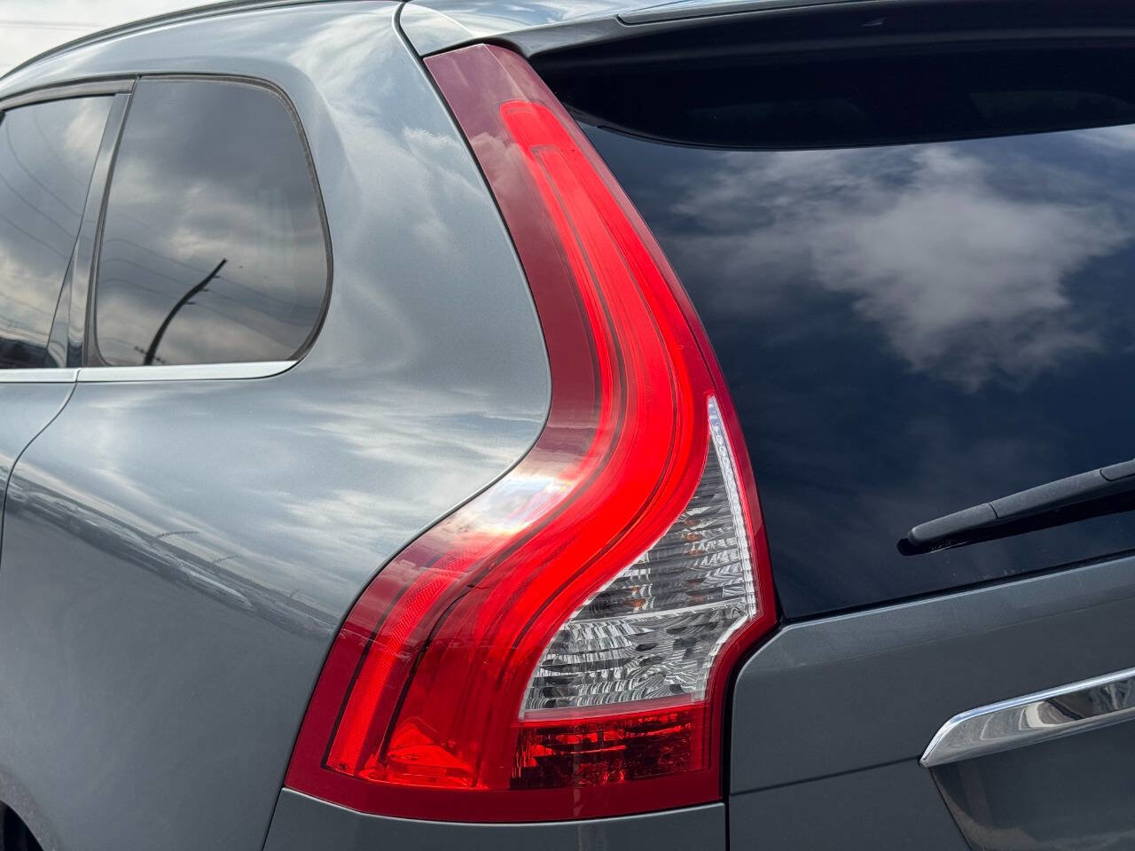 Used 2017 Volvo XC60 T5 Inscription image 57