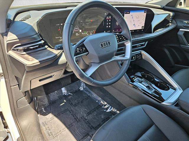 Certified 2025 Audi Q5 Premium w/ Convenience Package AWD/4WD image 10
