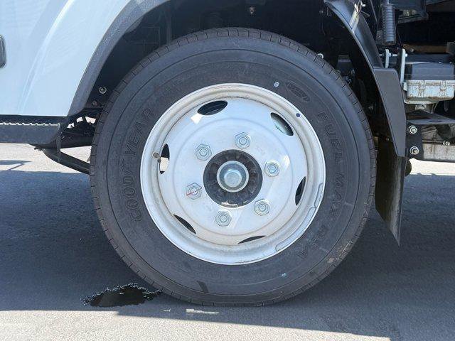 New 2024 Chevrolet Low Cab Forward image 15