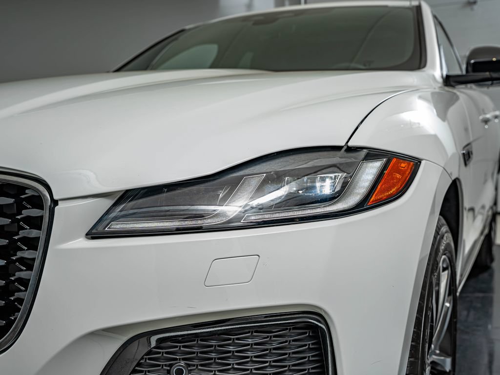 Used 2025 Jaguar F-PACE R-Dynamic S AWD/4WD image 13