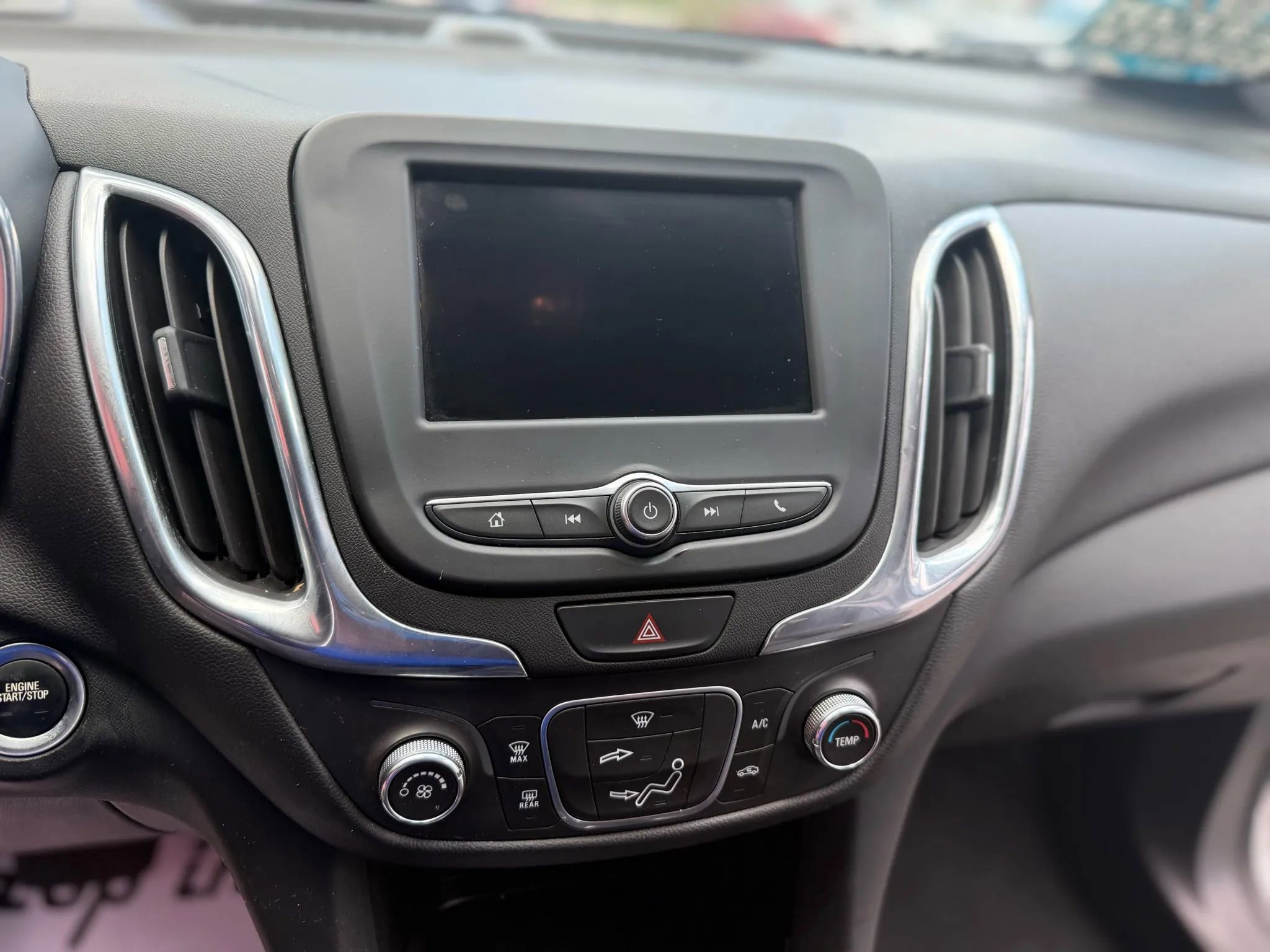 Used 2020 Chevrolet Equinox LT image 26