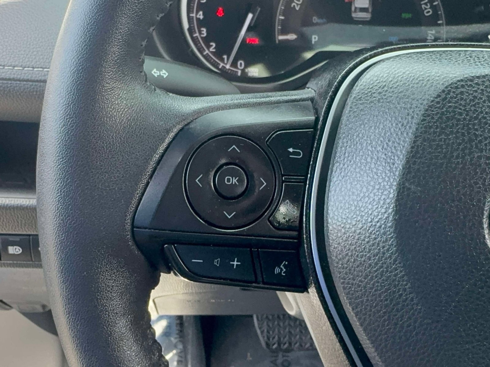 Certified 2024 Toyota RAV4 XLE w/ Convenience Package image 18