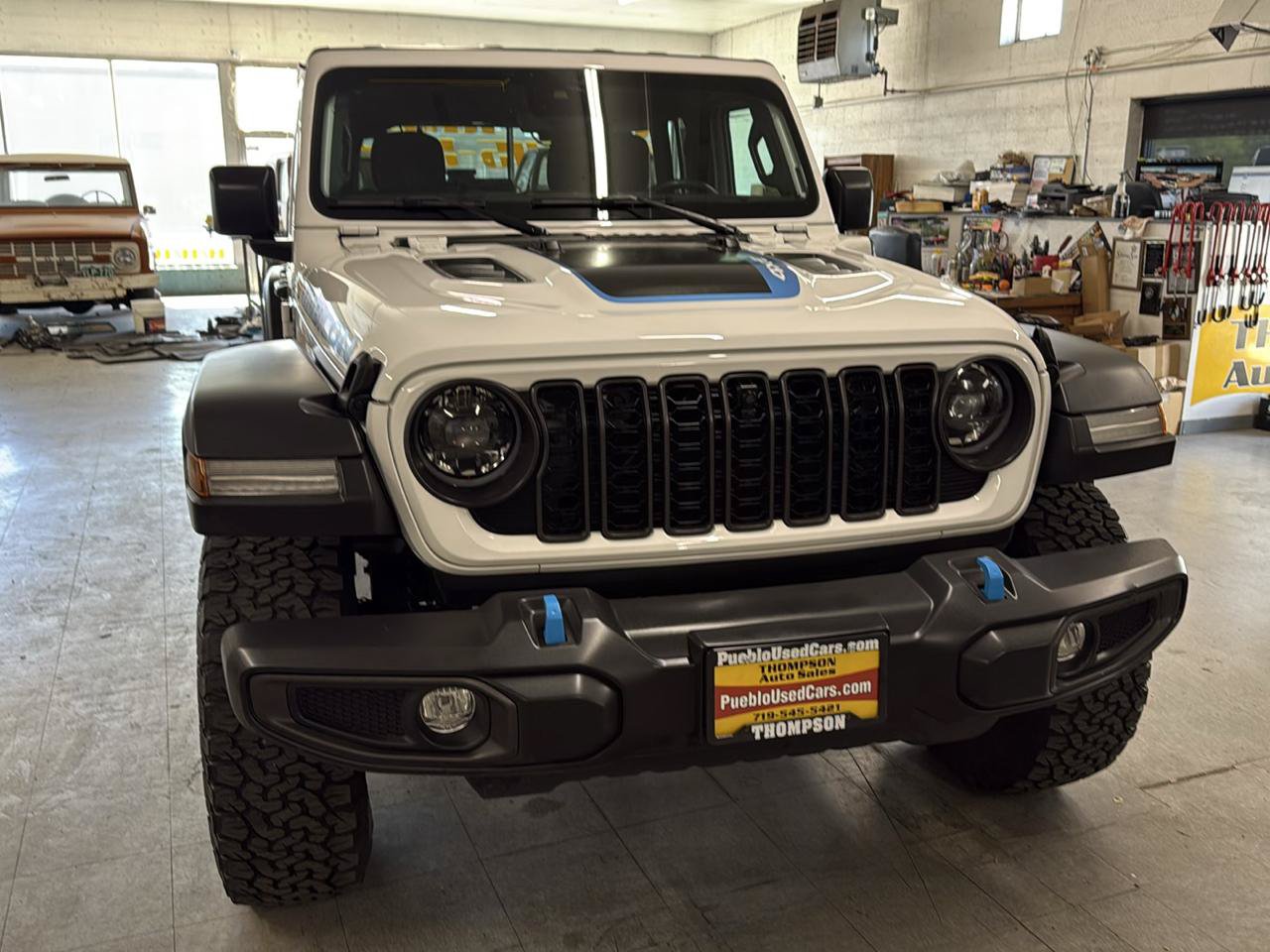 Used 2024 Jeep Wrangler Unlimited Rubicon 4xe w/ Technology Group AWD/4WD image 72