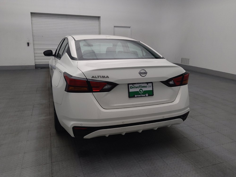 Used 2025 Nissan Altima 2.5 SV FWD image 6