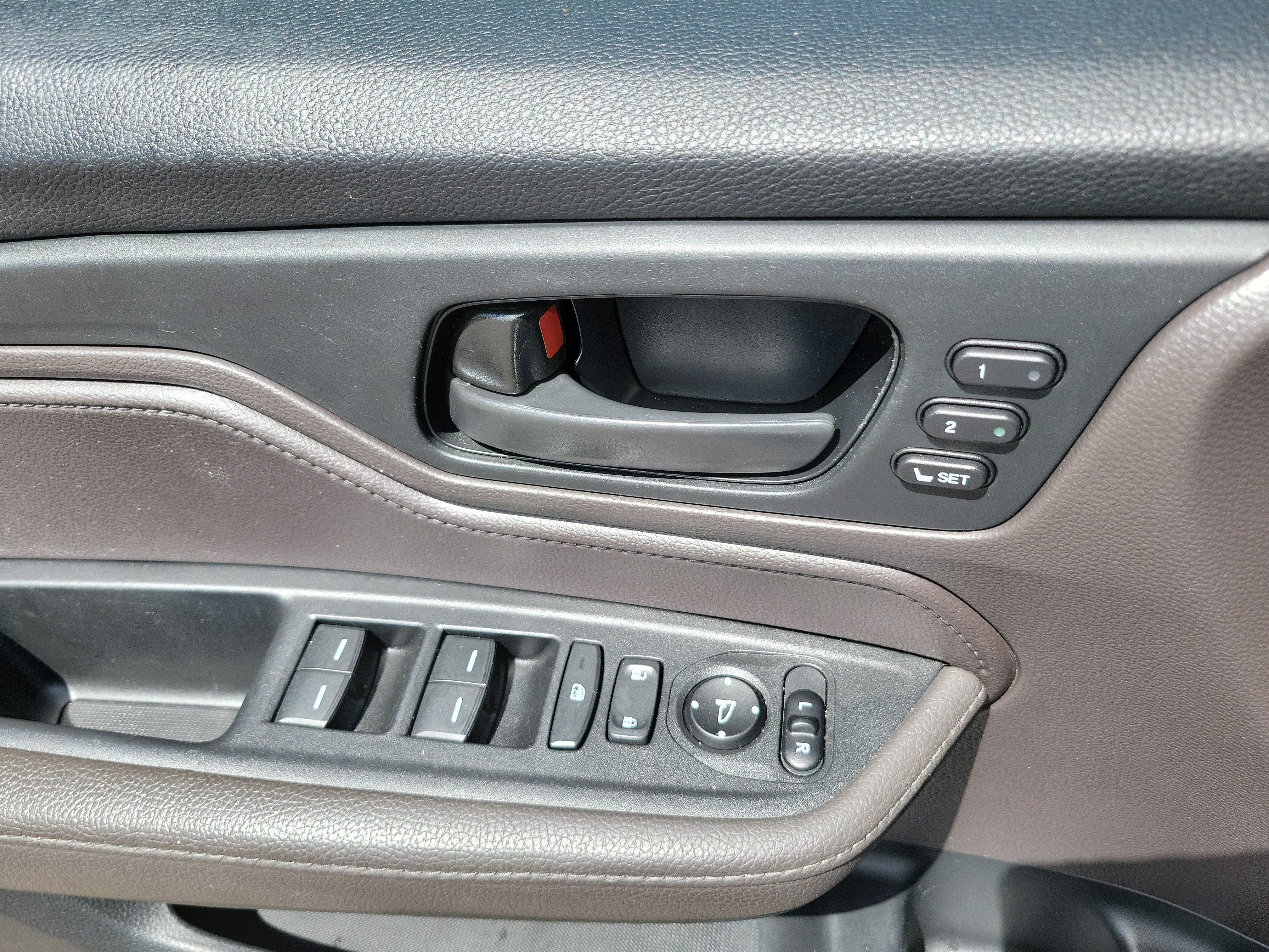 Used 2019 Honda Odyssey EX-L image 21