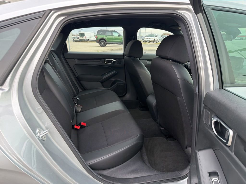 Used 2025 Honda Civic Sport image 17