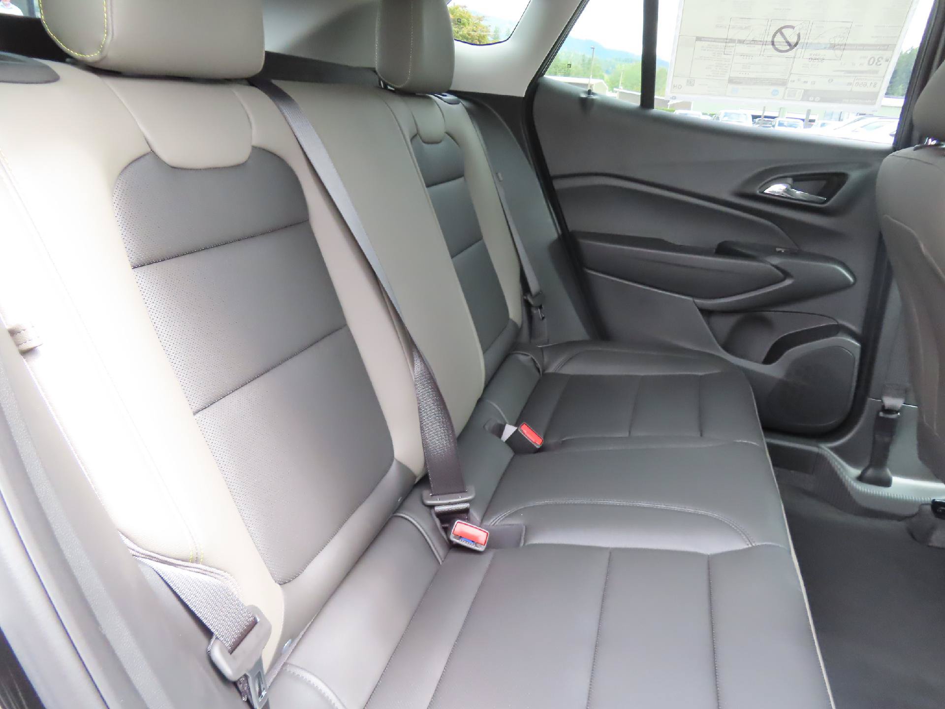New 2026 Chevrolet Trax ACTIV w/ Driver Confidence Package FWD image 40