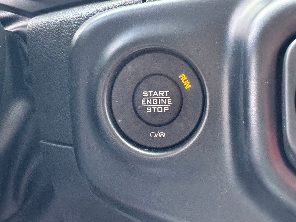 Used 2022 Jeep Wrangler Unlimited Sport AWD/4WD image 26