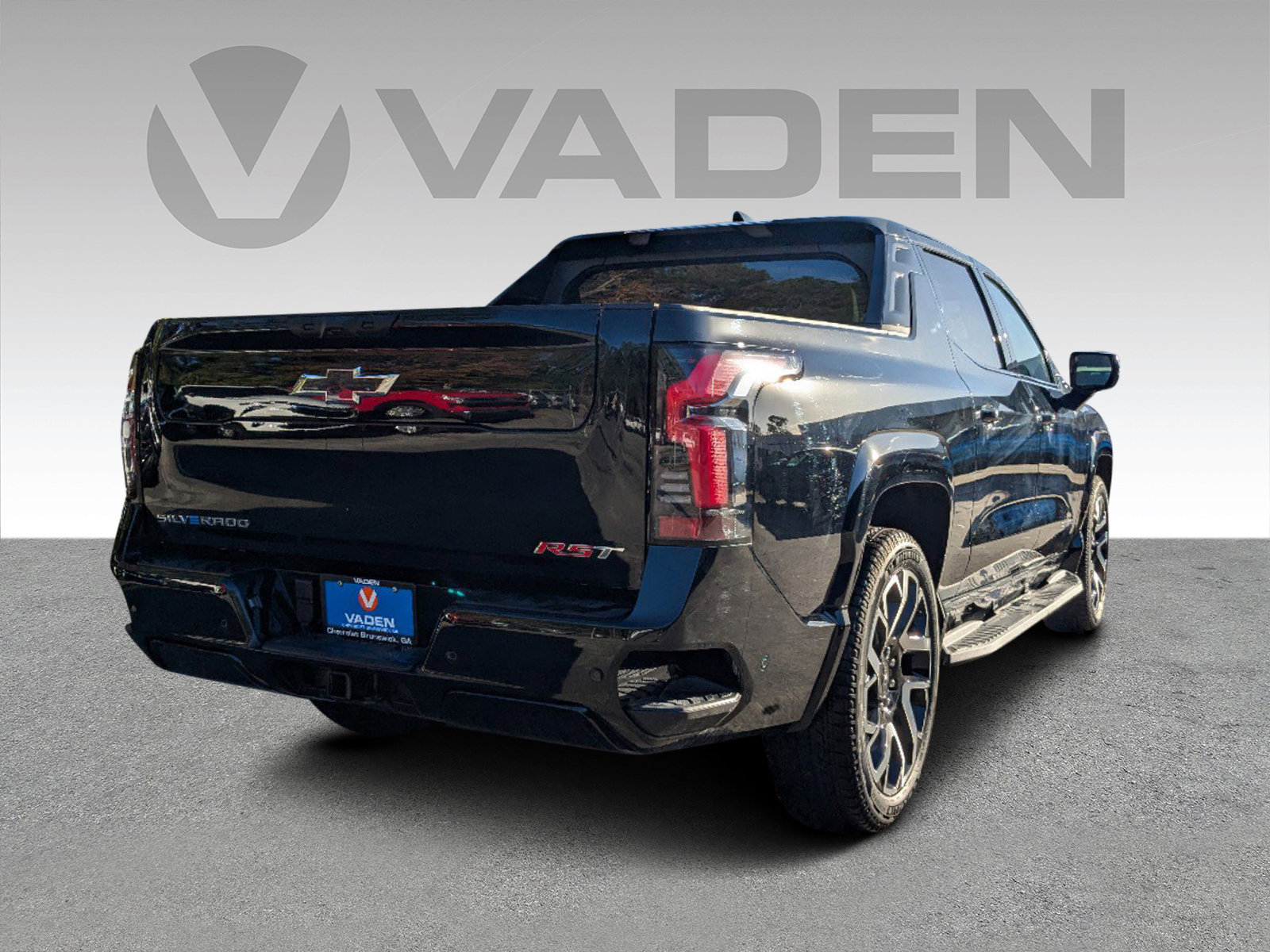 New 2024 Chevrolet Silverado EV RST image 5