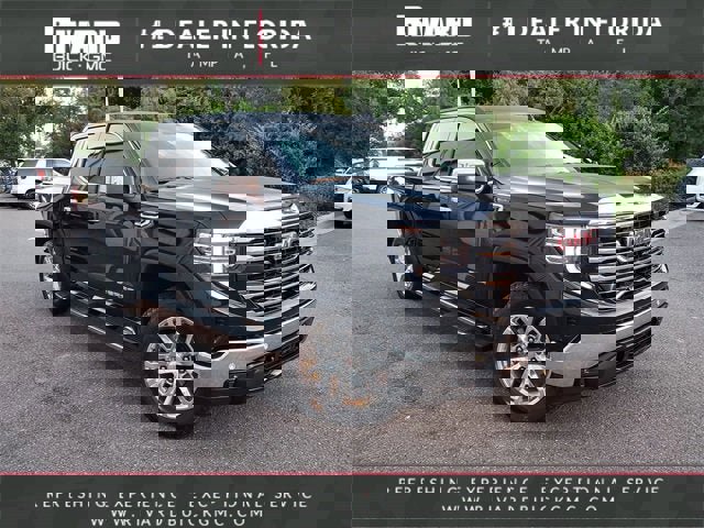 Used 2024 GMC Sierra 1500 SLT w/ SLT Premium Plus Package