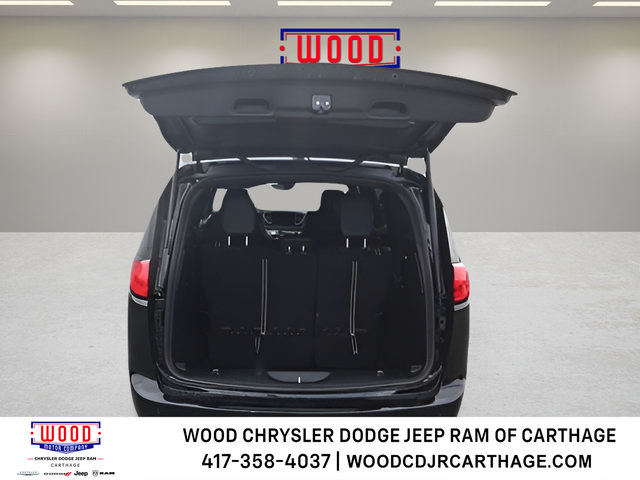 New 2026 Chrysler Voyager LX FWD image 24