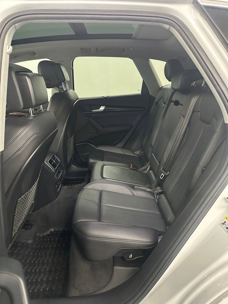 Used 2019 Audi Q5 2.0T Premium Plus w/ Premium Plus Package AWD/4WD image 30