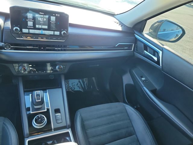 Used 2023 Mitsubishi Outlander SE image 18