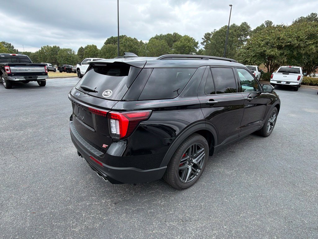 Used 2025 Ford Explorer ST AWD/4WD image 19