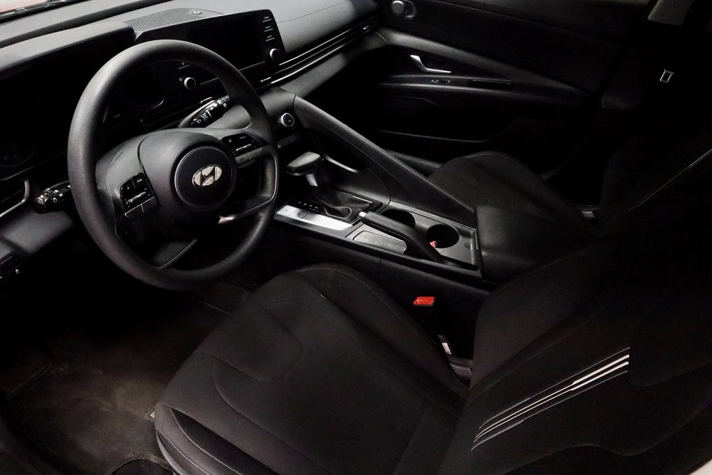 Used 2021 Hyundai Elantra SEL image 22