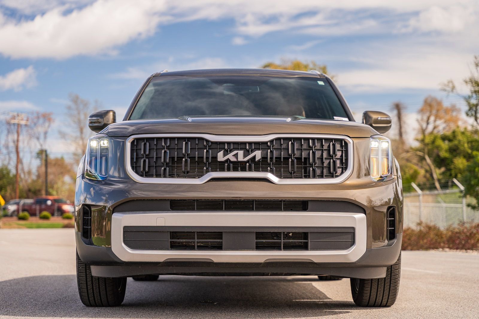 Used 2024 Kia Telluride EX w/ EX Captain's Chair Package video 2